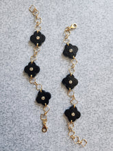 Clover bracelet, Black leather