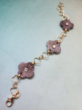 Clover bracelet, Metallic bronze leather