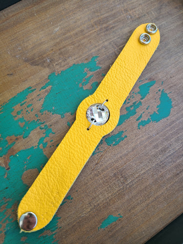 Petite Lemoncello leather cuff